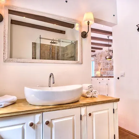 Eco The Dreamers's Club Appartement Lumbarda