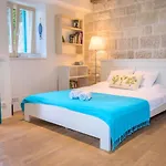 Apartment Eco The Dreamers's Club 4*