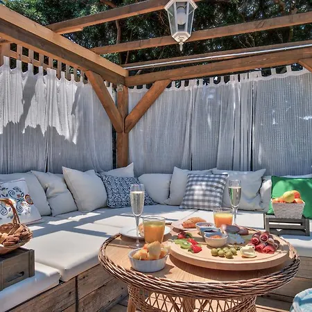 Eco The Dreamers's Club Апартаменты 4*