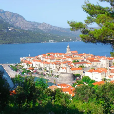 Eco The Dreamers's Club 4*