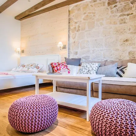Apartment Eco The Dreamers's Club Lumbarda