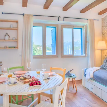 Apartman Eco The Dreamers's Club 4*
