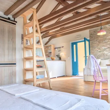 Eco The Dreamers's Club Apartman 4*
