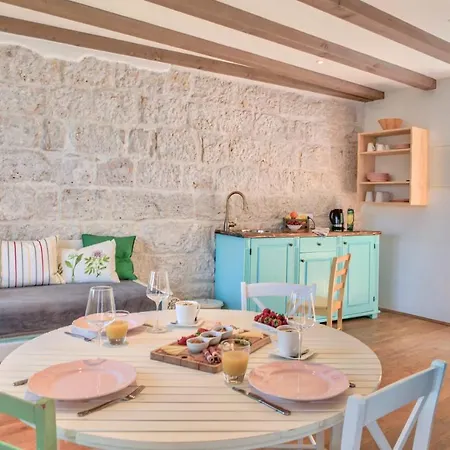 Apartman Eco The Dreamers's Club 4*