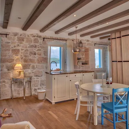 Eco The Dreamers's Club Apartment Lumbarda
