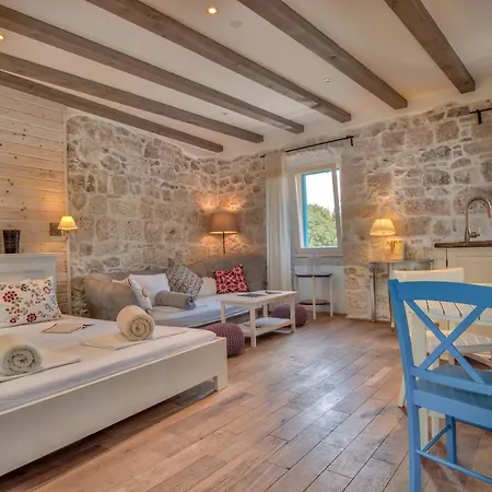 Eco The Dreamers's Club Апартаменты