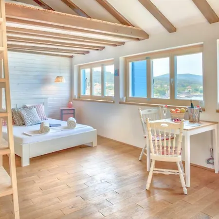 Eco The Dreamers's Club Апартаменты Лумбарда