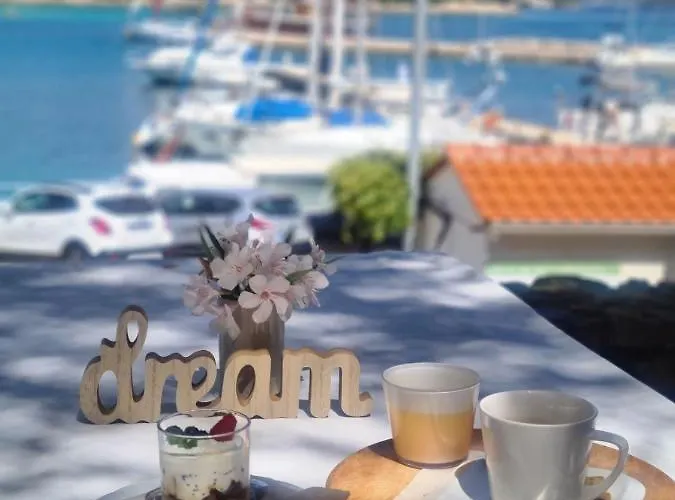 Eco The Dreamers's Club לומבארדה