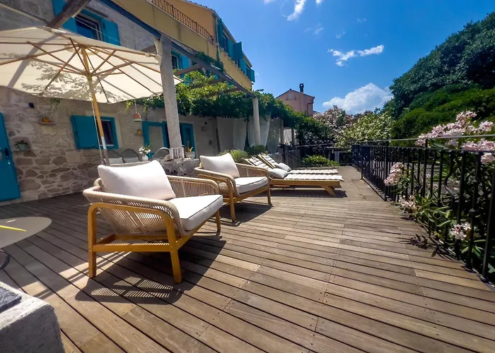 Eco The Dreamers's Club 4*