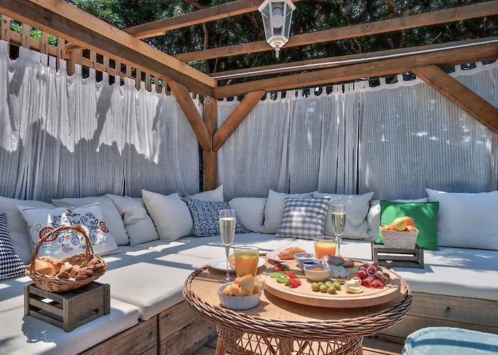 Eco The Dreamers's Club דירה 4*