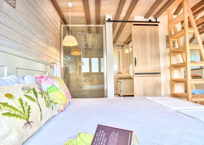 Eco The Dreamers's Club דירה 4*