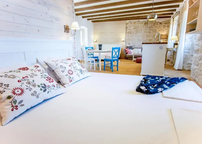 Eco The Dreamers's Club דירה 4*